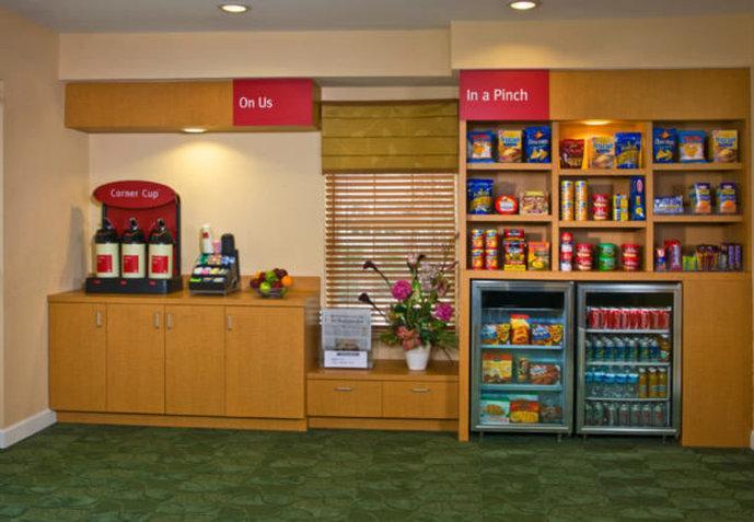 Towneplace Suites By Marriott Clinton At Joint Base Andrews Екстериор снимка