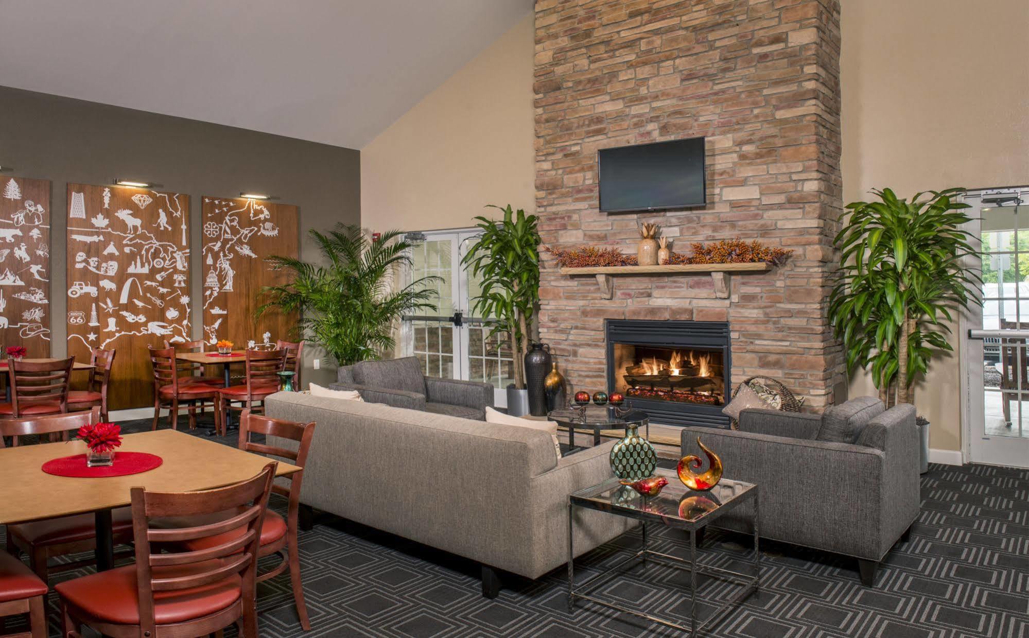 Towneplace Suites By Marriott Clinton At Joint Base Andrews Екстериор снимка